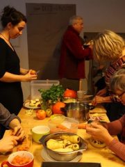 26229892_386825668442040_7566389261845006451_n