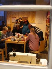 26731178_386825761775364_3997330807571933723_n